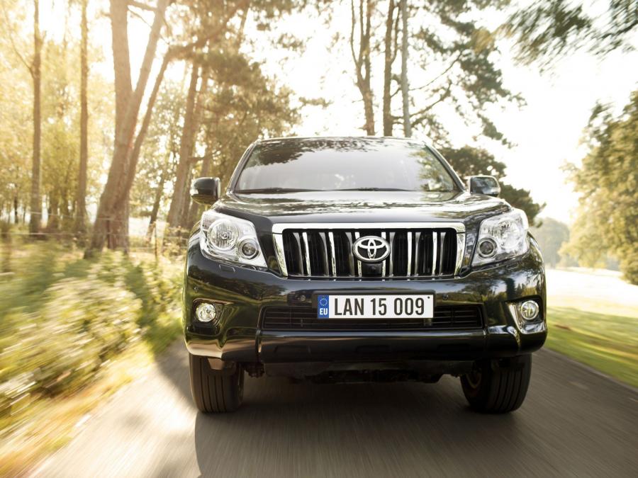  Toyota Land Cruiser Prado 150 5-Door 2009 года  (фото 4 из 41)